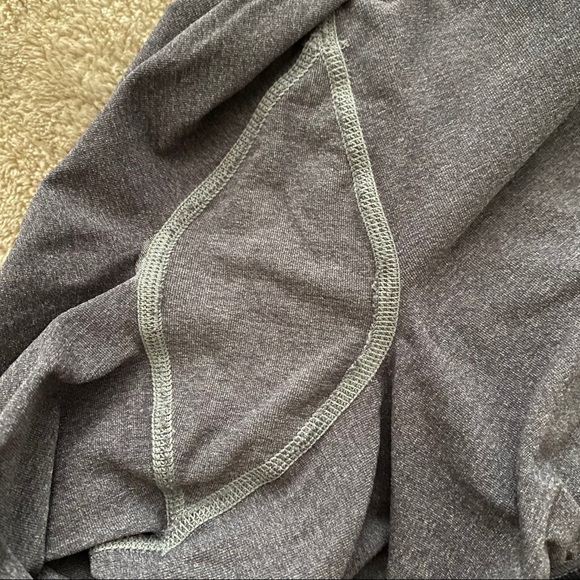 SOLD! NVGTN - Grey NV Seamless Leggings - XS - Picture 6 of 6